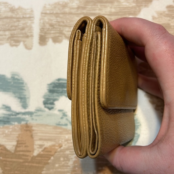 Chanel Double Flap CC Compact Wallet - Picture 4 of 8